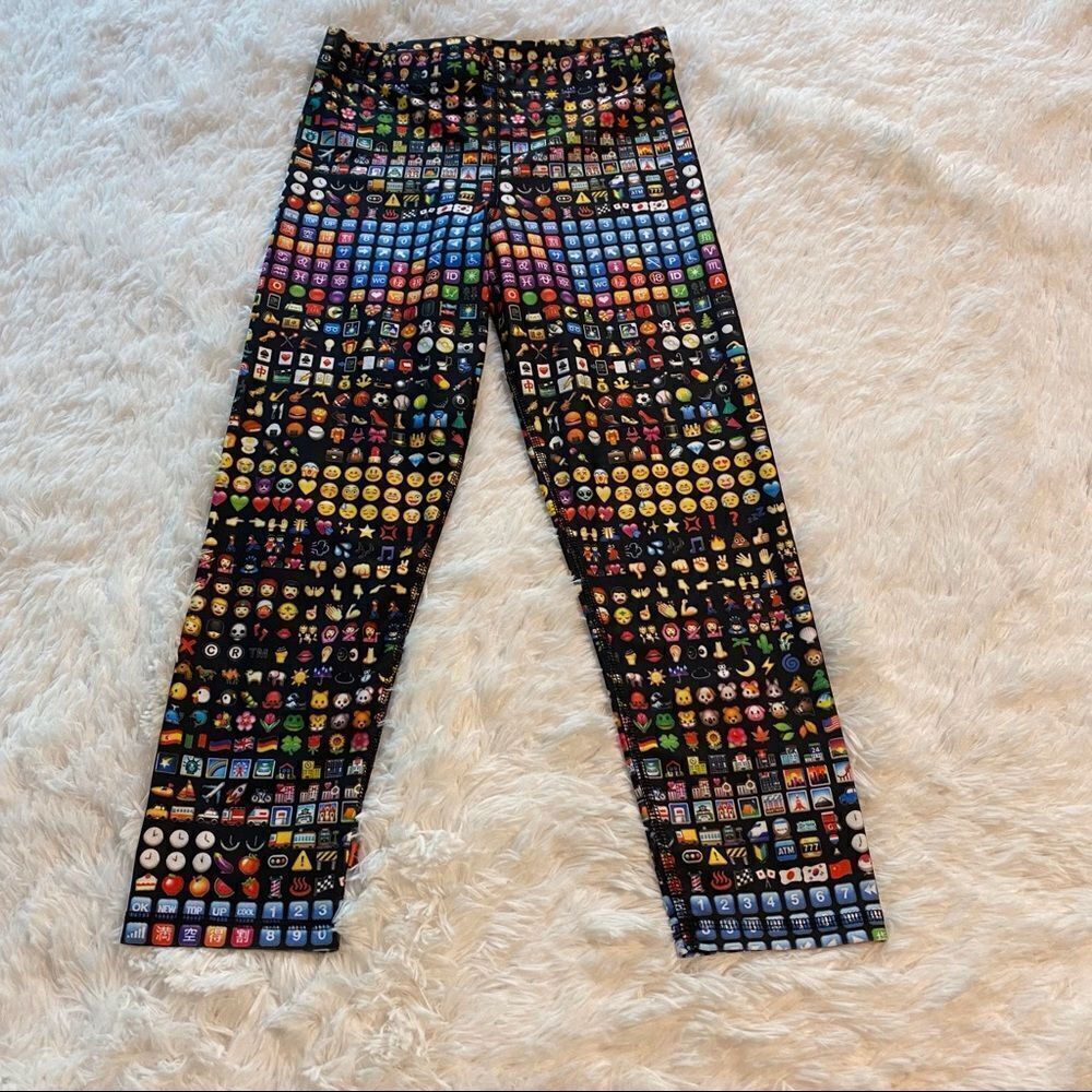 Zara Terez Emoji Capris Leggings, Size Small